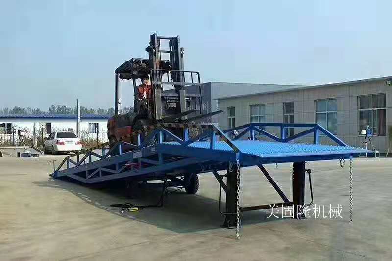 南宁移动式登车桥价格